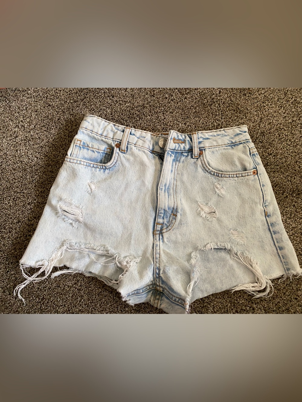 Size 02 Women’s Zara Brans Cut Off Denim Shorts Light Wash